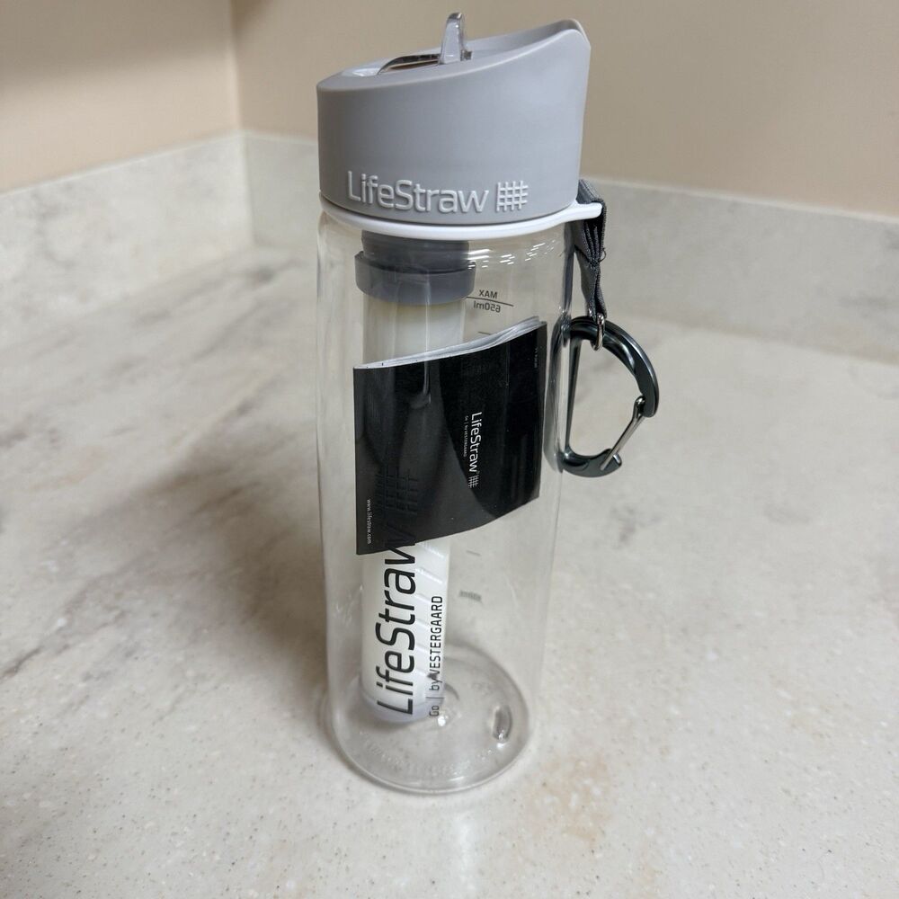 LifeStraw Go 22oz. Water Filter Bottle for Hiking and Camping (NEW)